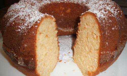 BOLO DE IOGURTE